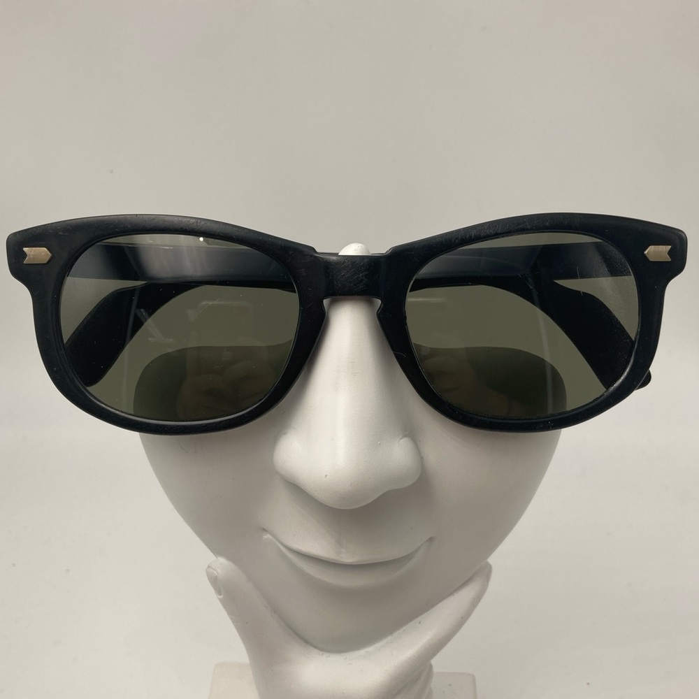 Vintage Cool Ray Black Oval Sunglasses Frames N210